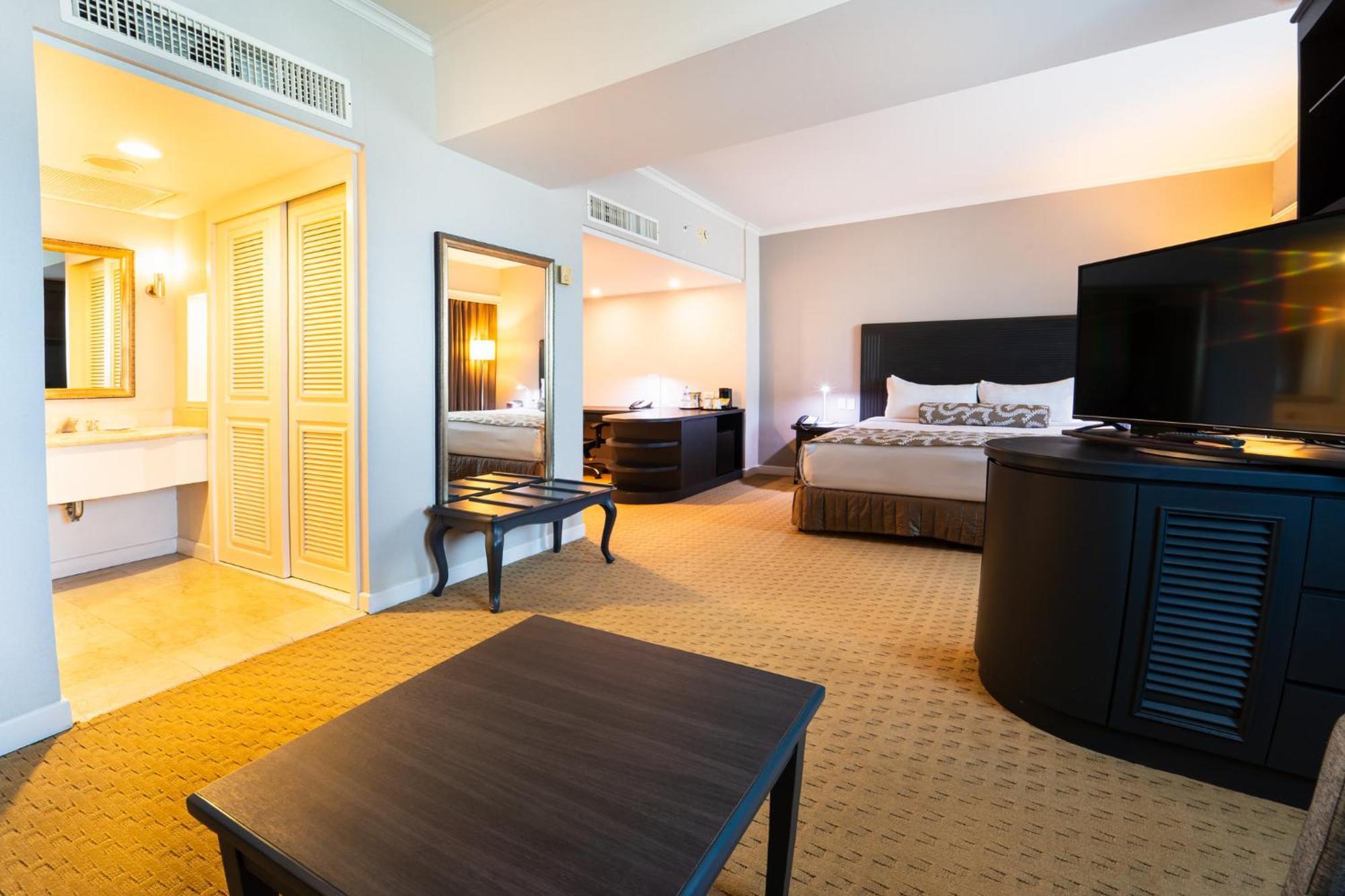 Готель Crowne Plaza Managua By Ihg Екстер'єр фото
